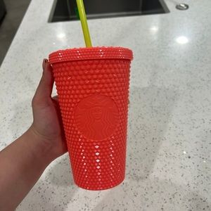 Starbucks tumbler size grande